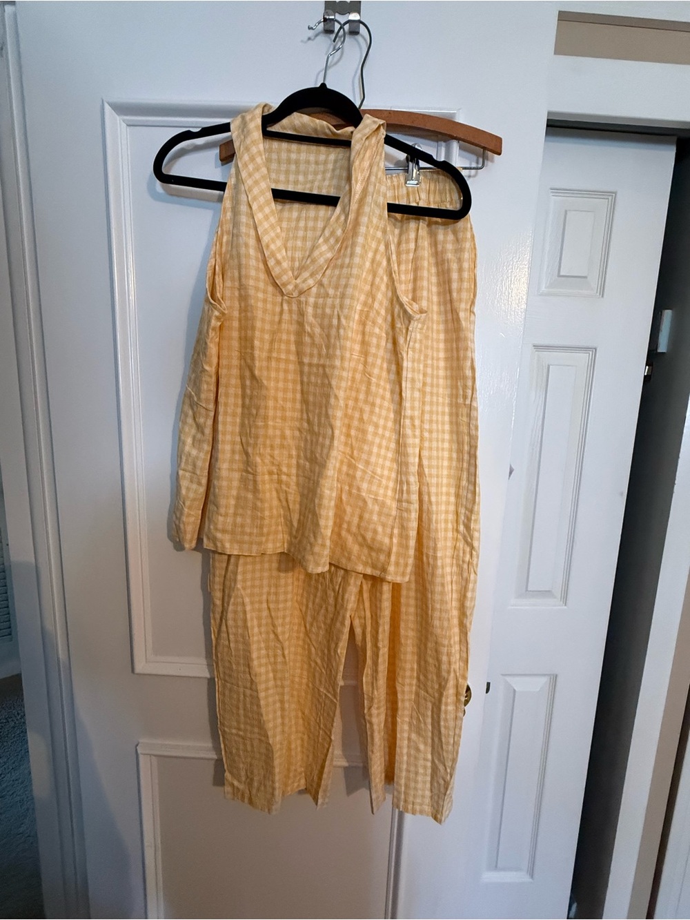 Women's Yellow Checked Sleep Set - Sleeveless Top & Pants